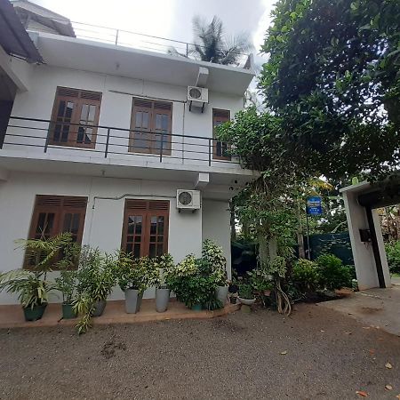 Emarald Holiday Homes อนุราธปุระ ภายนอก รูปภาพ