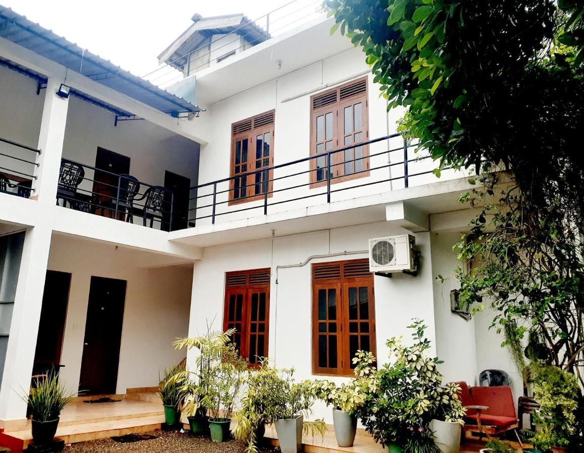 Emarald Holiday Homes อนุราธปุระ ภายนอก รูปภาพ
