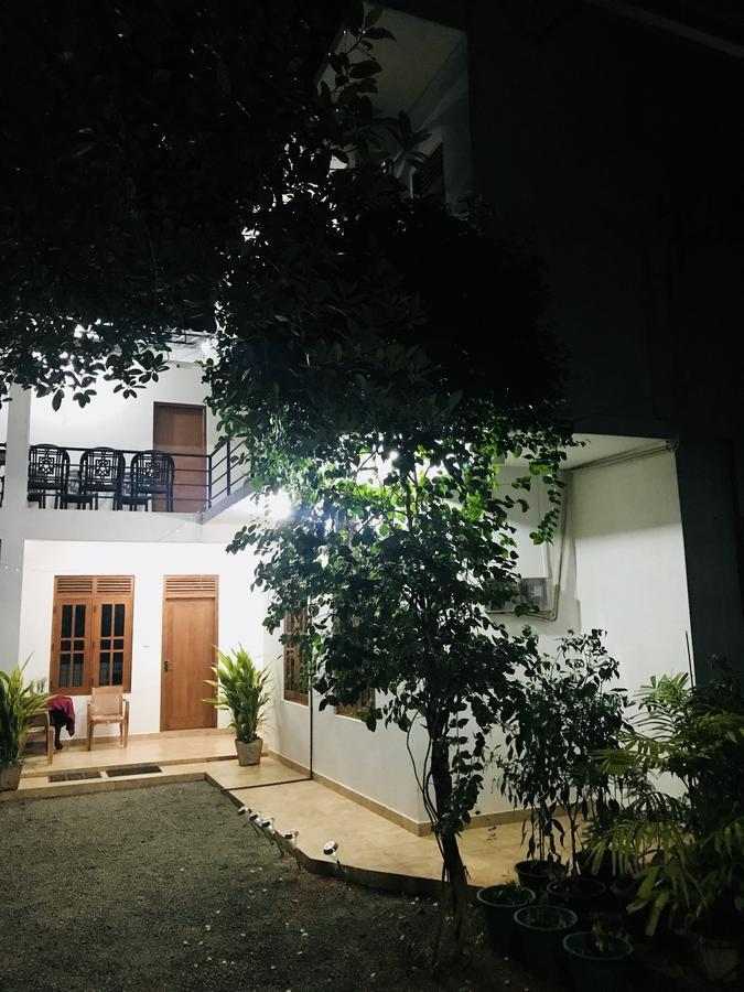 Emarald Holiday Homes อนุราธปุระ ภายนอก รูปภาพ