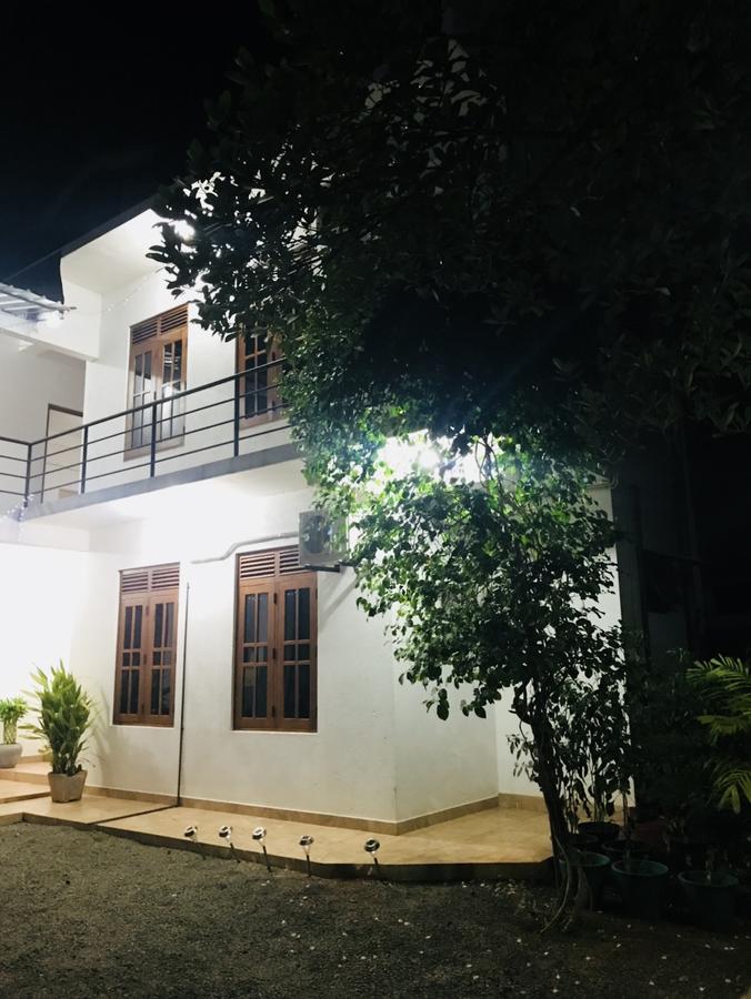 Emarald Holiday Homes อนุราธปุระ ภายนอก รูปภาพ